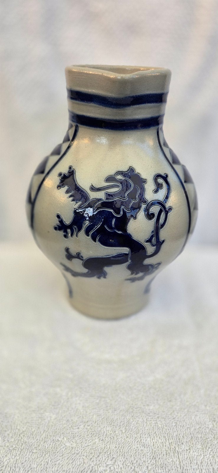 Vintage Goebel Westerwald Steinzeug Kruik met Leeuw, Antiek en Kunst, Ophalen of Verzenden