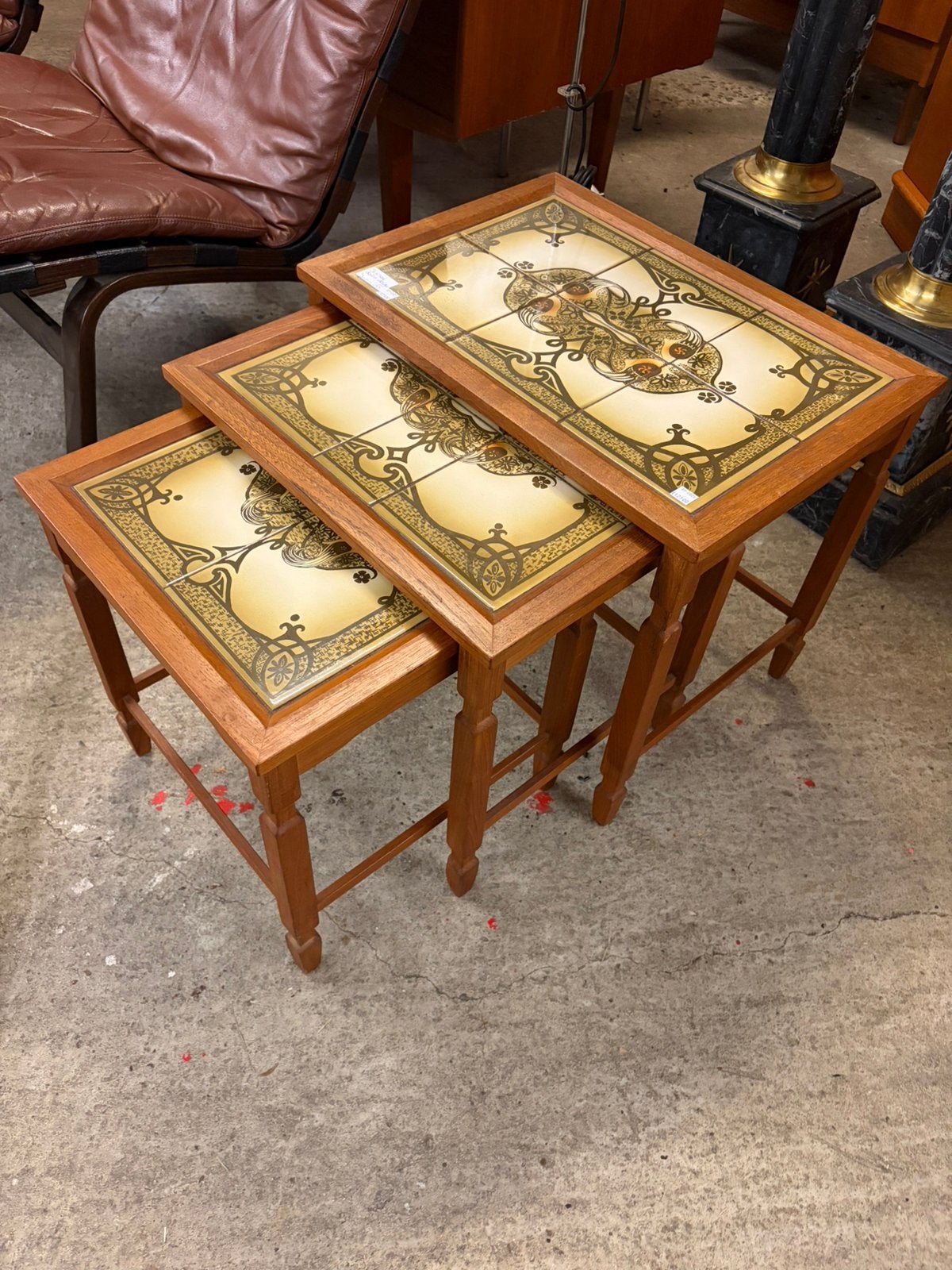 Deens design vintage nesstafels met tegels jaren 60, Ophalen