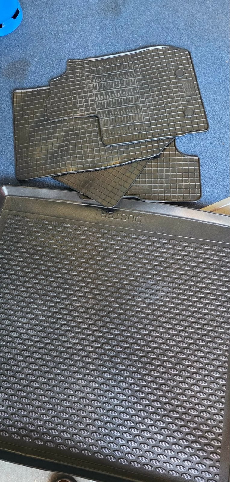 Rubberen automatten en kofferbakmat Dacia Duster, Ophalen, Gebruikt