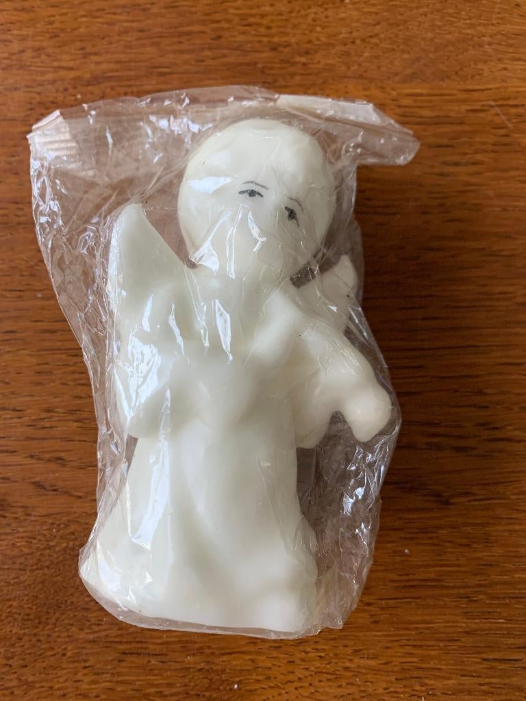 Kaars "Engeltje" Kleur: Wit Nieuw in de Verpakking, Overige materialen, Wit, Nieuw, Ophalen of Verzenden