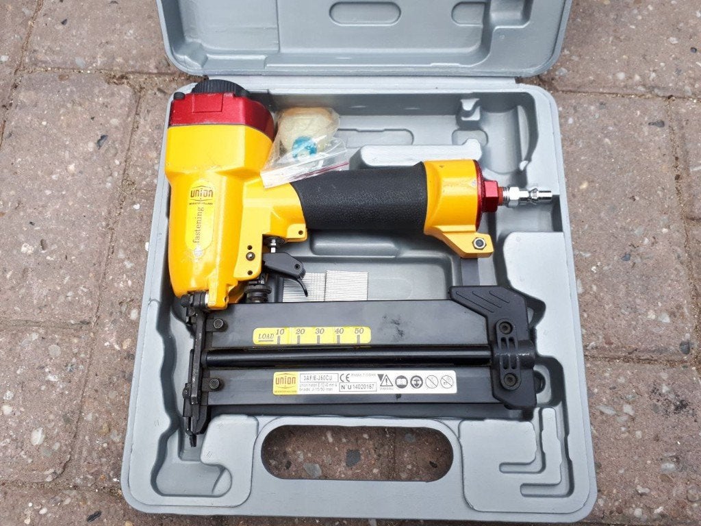 Union 3AF/E-J50CU combi tacker pneumatisch, Ophalen of Verzenden, Zo goed als nieuw, Tacker/nietmachine, Overige merken