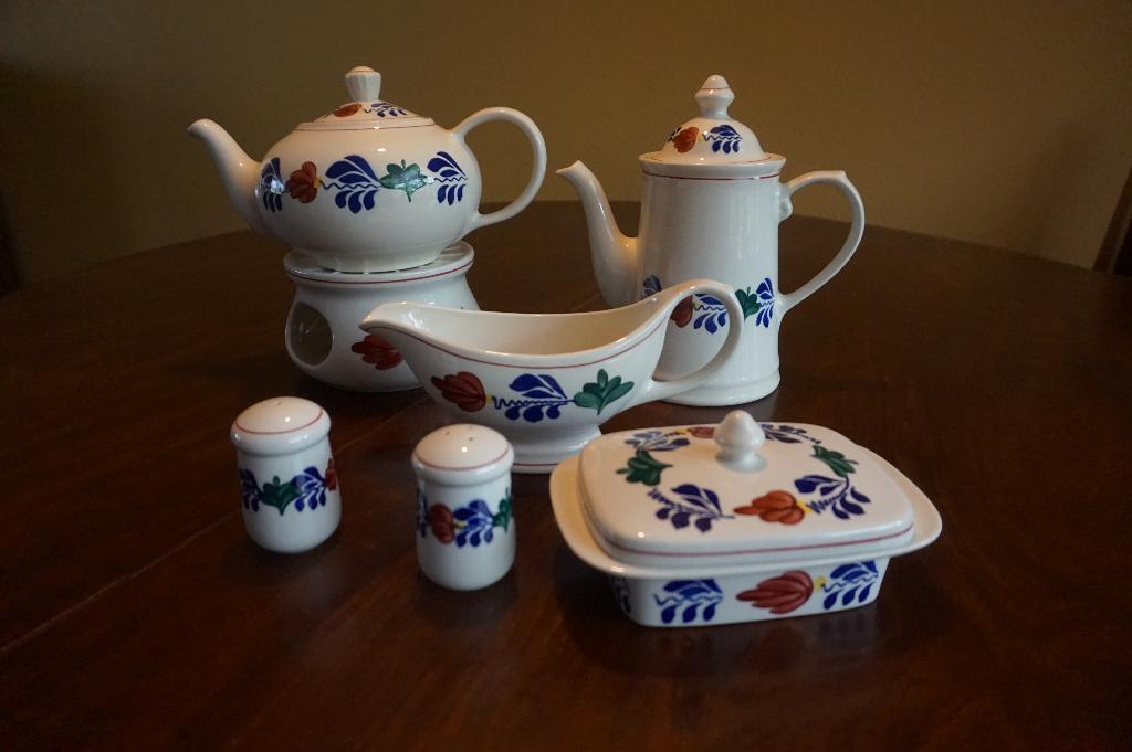 Brabants servies, Huis en Inrichting, Keuken | Servies, Overige typen, Ophalen of Verzenden, Zo goed als nieuw, Overige stijlen