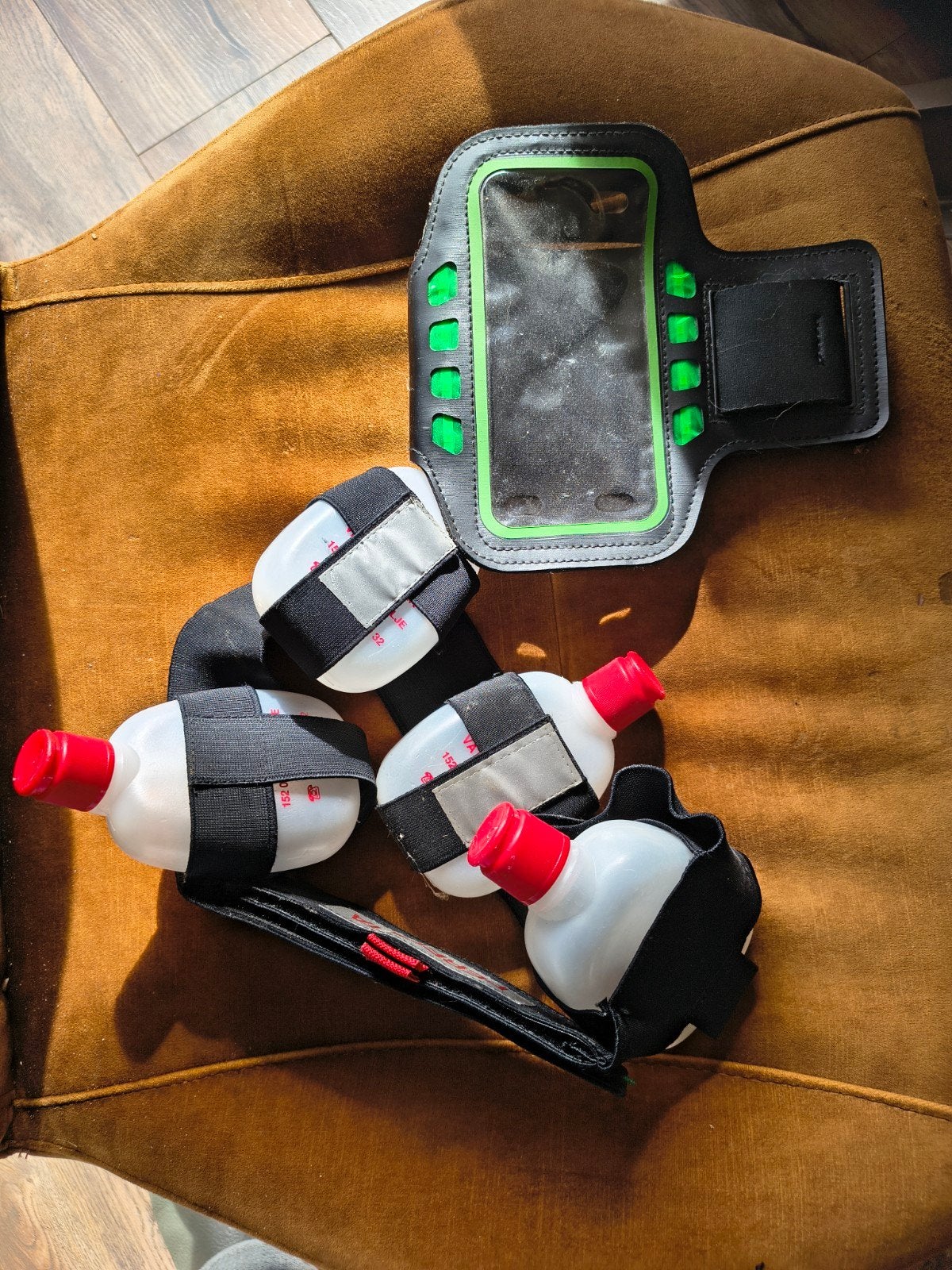 Hardloopaccessoires: Armband, bidons en portemonnee, Gebruikt, Overige typen, Hardlopen, Ophalen
