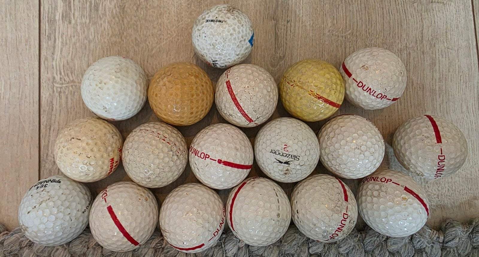 Diverse gebruikte golfballen - Dunlop, Slazenger, Callaway, Ophalen of Verzenden, Gebruikt, Bal(len), Overige merken