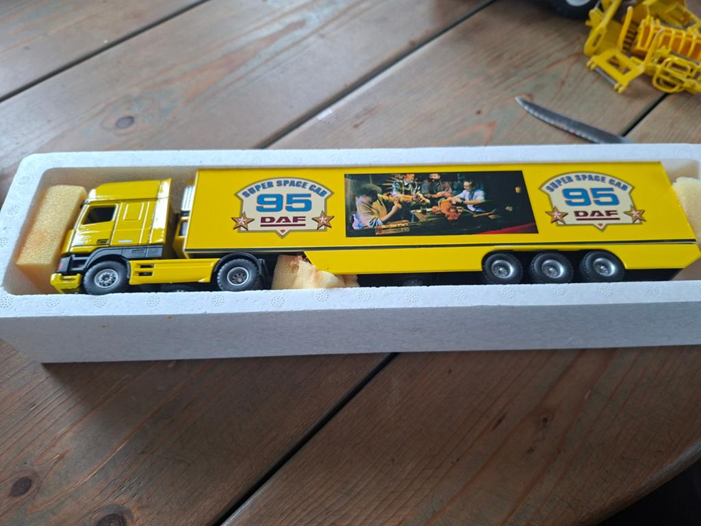 DAF 95 SUPER SPACE CAB NIEUW IN DOOS, Ophalen of Verzenden, Nieuw, Bus of Vrachtwagen, Lion Toys
