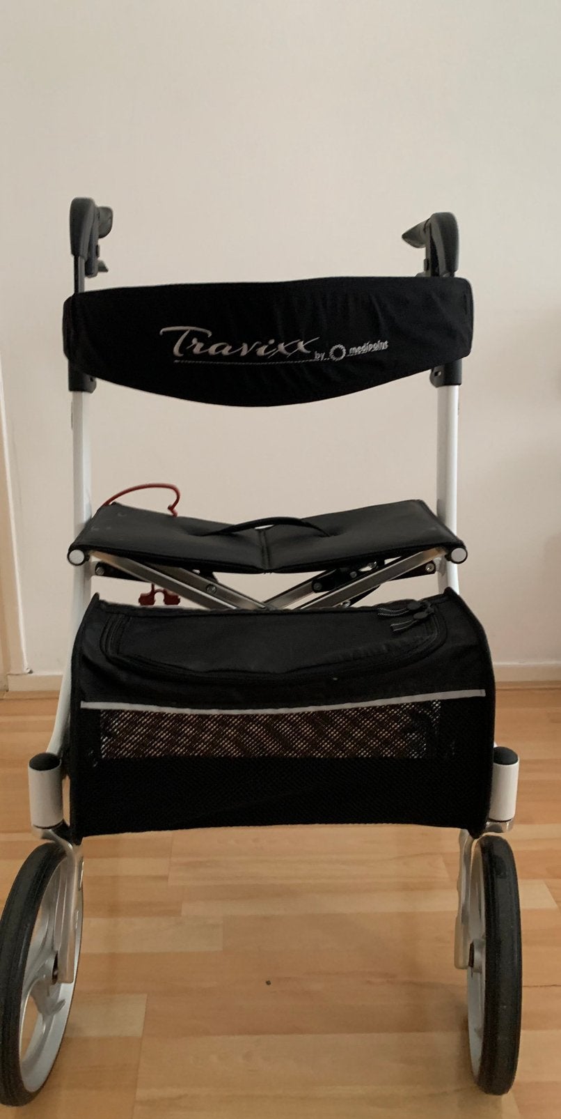 Travix  rollator als nieuw, Diversen, Rollators, Ophalen, Lichtgewicht, Zo goed als nieuw