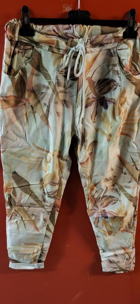 Broek, Maat 38/40 (M), Beige, Ophalen of Verzenden, Onbekend