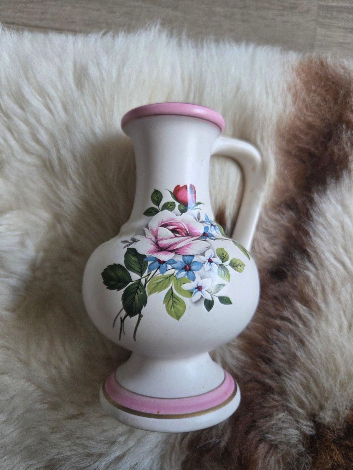 Flora Keramiek Gouda Holland Royal vaas met bloemen, Ophalen of Verzenden