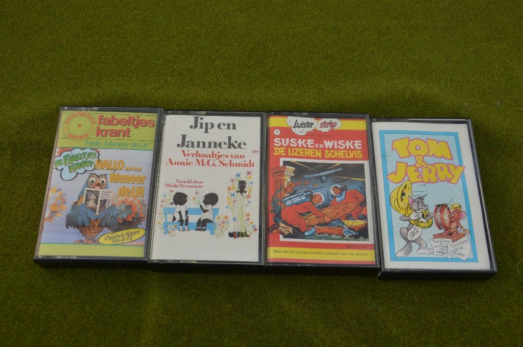 4 oude cassettebandjes met luisterstrip Suske en Wiske Fabel, Gebruikt, 2 t/m 25 bandjes, Kinderen en Jeugd, Ophalen of Verzenden