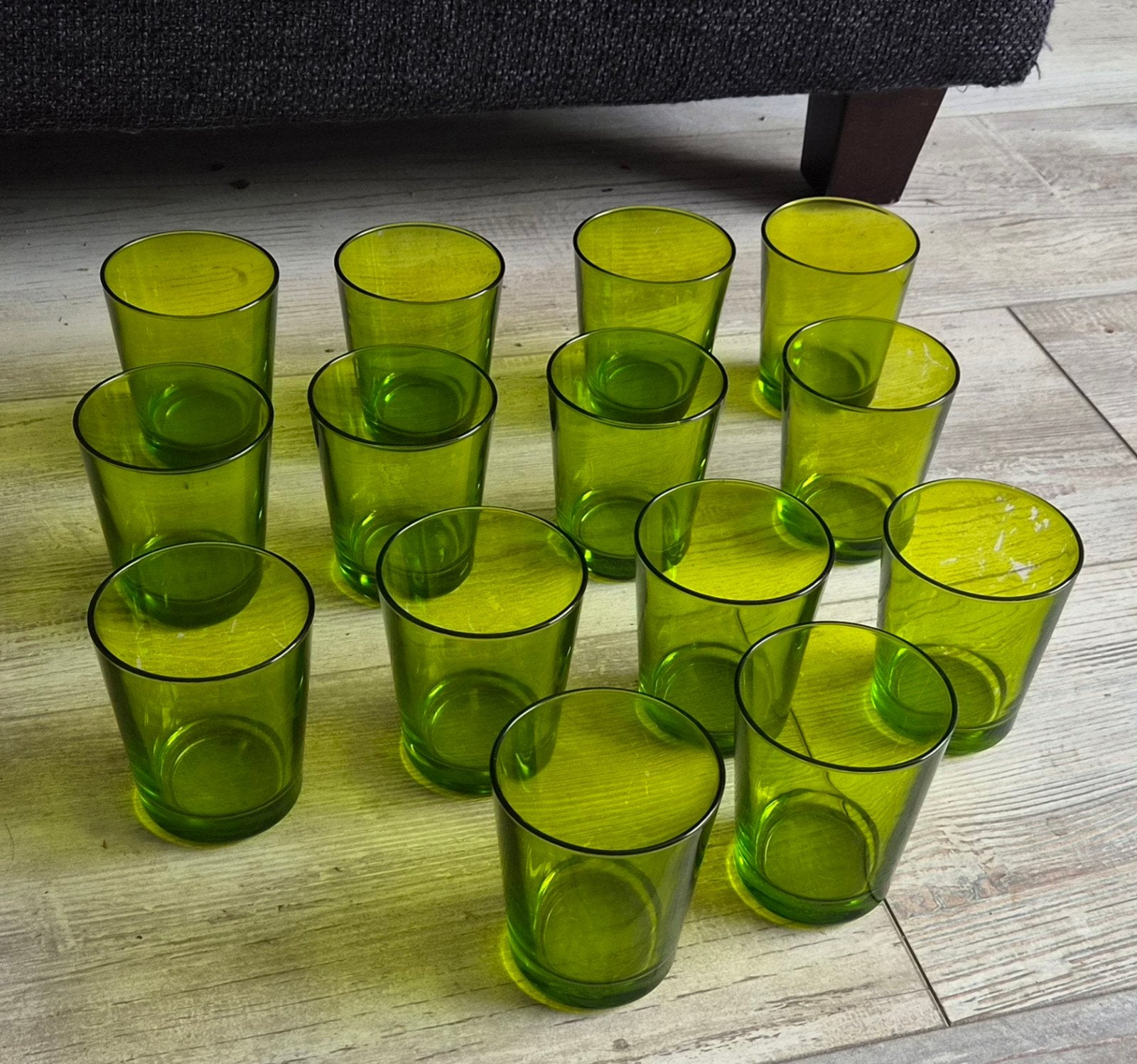 14 groene glazen, stapelbaar, Huis en Inrichting, Keuken | Servies, Ophalen, Overige typen