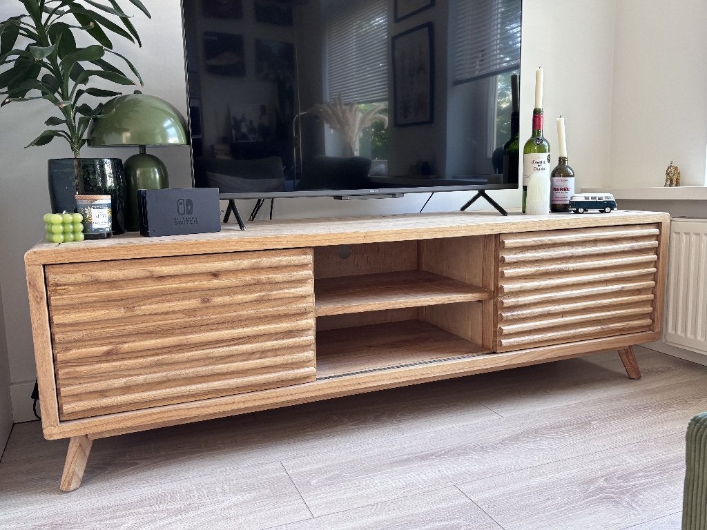 Stijlvol mindi-houten TV-meubel (Sklum), Ophalen, 150 tot 200 cm, Zo goed als nieuw, Minder dan 100 cm