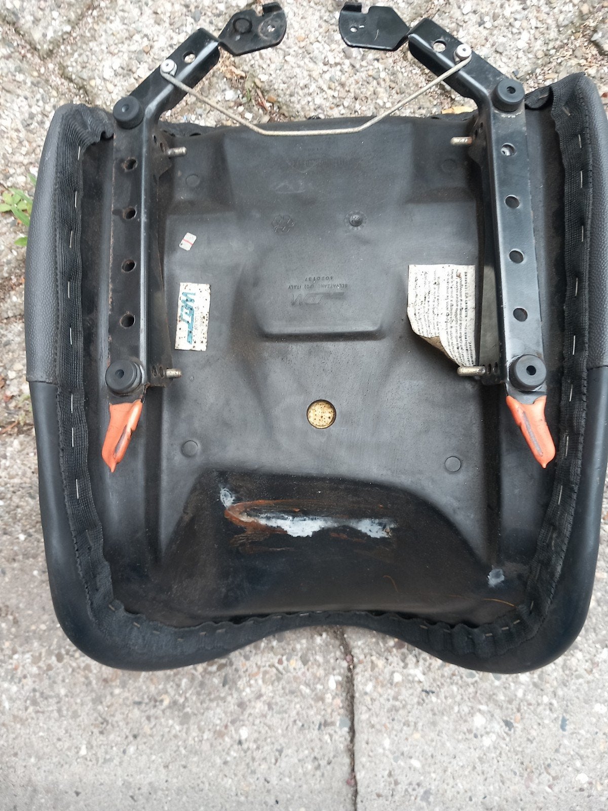 Motorzadel Triumph - Comfortabel en Gebruikt, Motoren, Onderdelen | Overige, Ophalen of Verzenden, Gebruikt