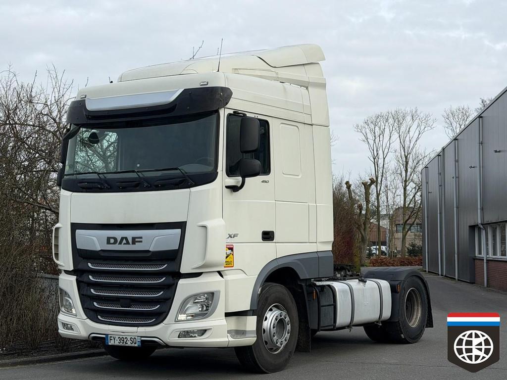 DAF XF 450 FT Space Cab - PTO - ACC - 4 UNITS K1803, Auto's, Automaat, Achterwielaandrijving, Euro 6, Wit