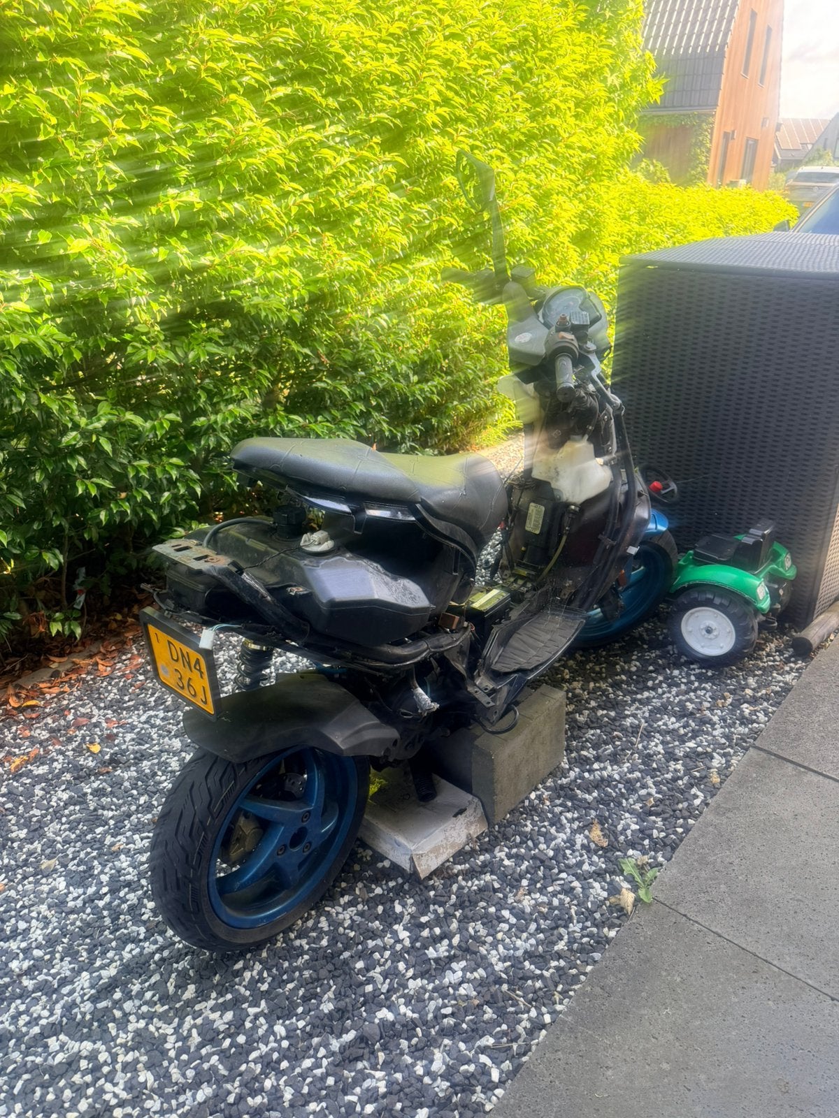 Aprilia sr lc dd 70cc, Fietsen en Brommers, Scooters | Piaggio, Gebruikt, Overige modellen, Maximaal 45 km/u, Benzine, Ophalen