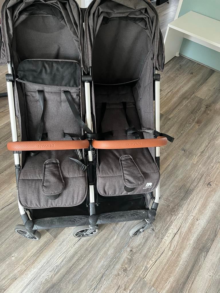 Deryan tweeling buggy - Compact en handig, Ophalen, Gebruikt, Overige merken, Duomodel