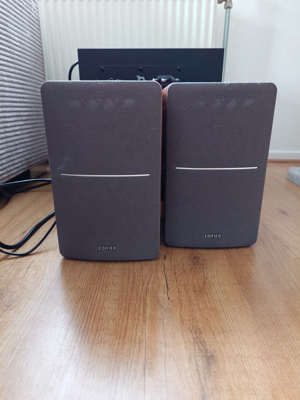 Edifier R1280T Boekenplank Speakers - Hoge Kwaliteit Geluid, Zo goed als nieuw, AUX-ingang, Minder dan 60 watt, Boekenplank luidspreker
