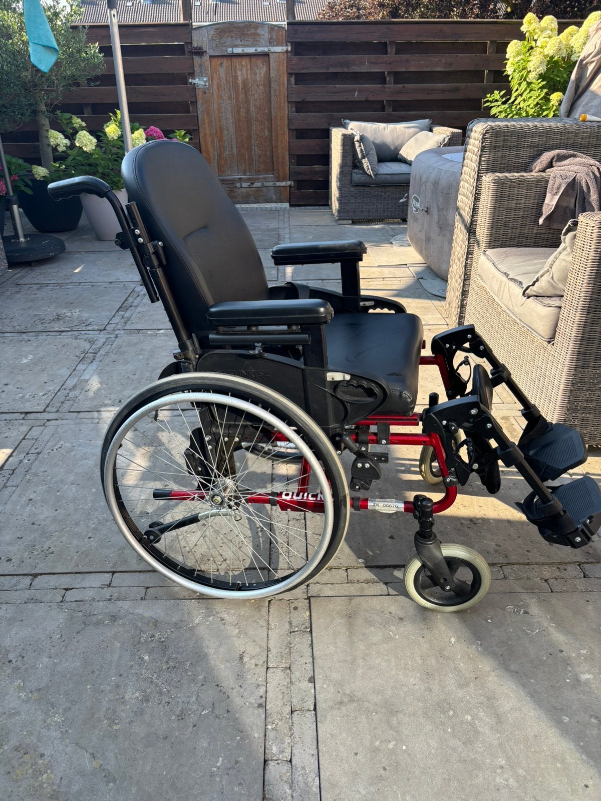 Rolstoel merk quicky, sunshine classic, Diversen, Rolstoelen, Ophalen, Inklapbaar, Zo goed als nieuw, Duwrolstoel