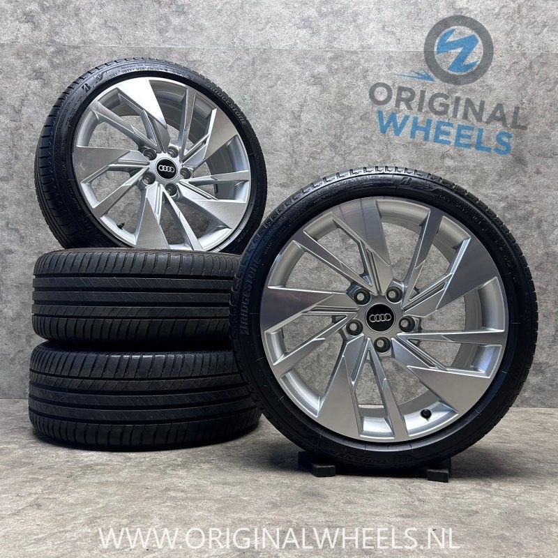 18 inch originele velgen +  zomerbanden Audi A3 S3 8Y 8Y0601, 18 inch, Gebruikt, -, -
