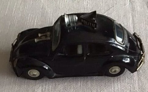 Een oude politie VW., Ophalen