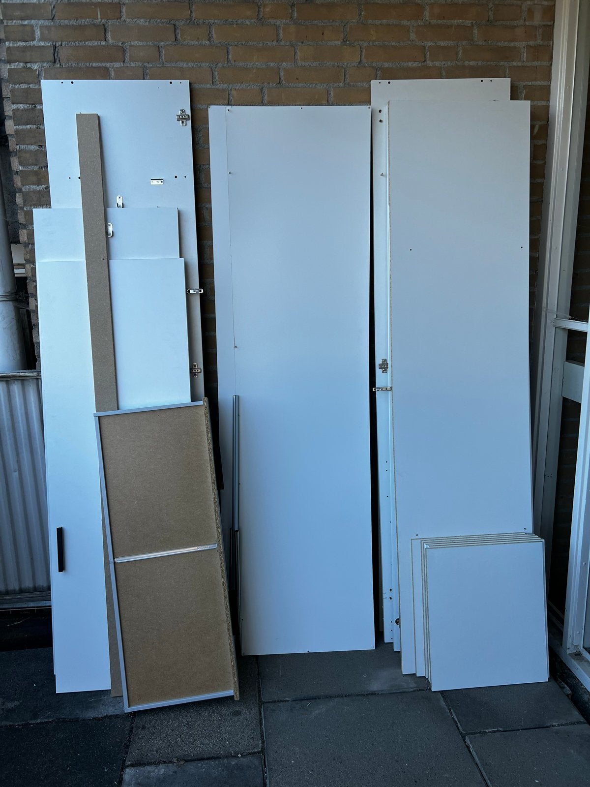 Gratis hout van kapotte kast, Huis en Inrichting, Kasten | Kledingkasten, Ophalen, Gebruikt, 100 tot 150 cm, 200 cm of meer