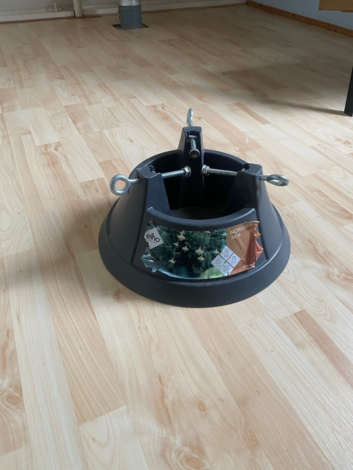 Standaard voor een kerstboom, Diversen, Ophalen