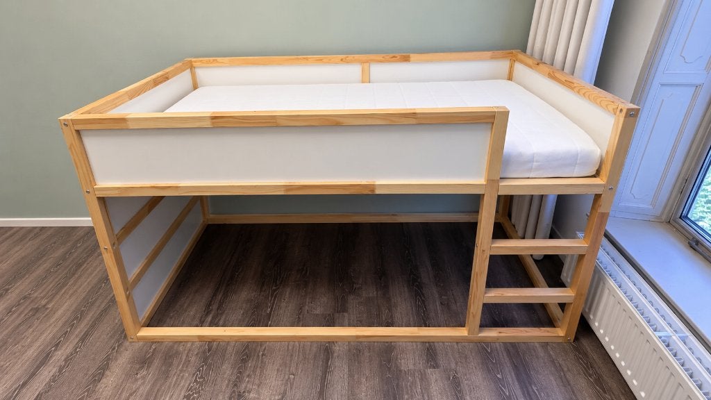 Foto 2 van IKEA KURA Keerbaar bed wit/grenen 90x200 cm ALS NIEUW (2026)