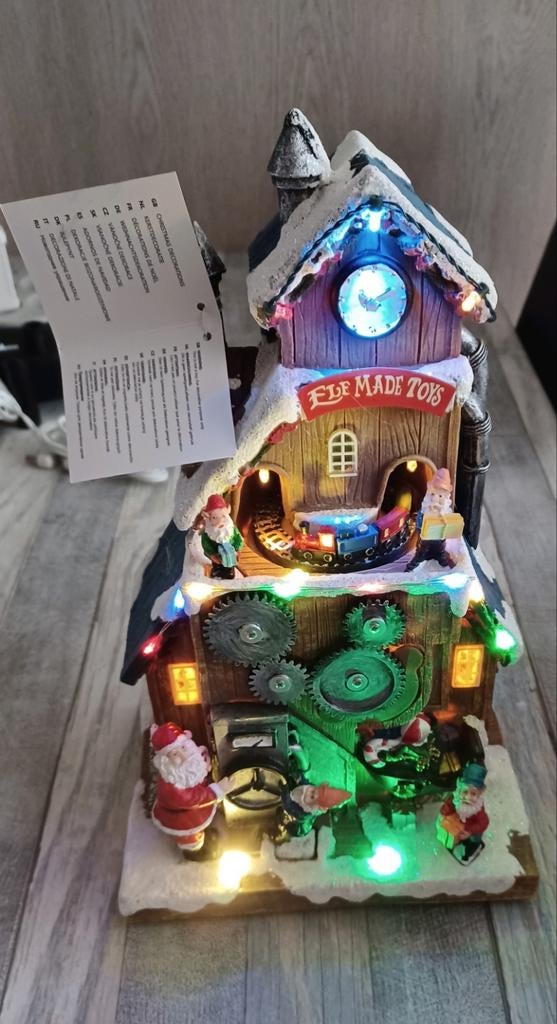 Kersthuisje Elf Made Toys, Diversen, Kerst, Verzenden, Zo goed als nieuw