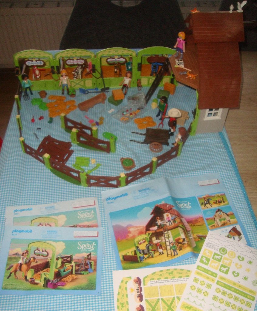 PLAYMOBIL Spirit schuur stallen 70118 - 9478 - 9480 paarden, Ophalen of Verzenden, Zo goed als nieuw
