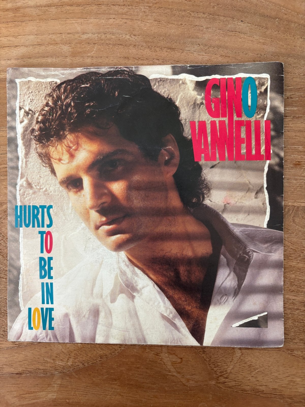 Gino Vannelli - Hurts To Be In Love (Single) 031, Gebruikt, 7 inch, Ophalen of Verzenden, Pop