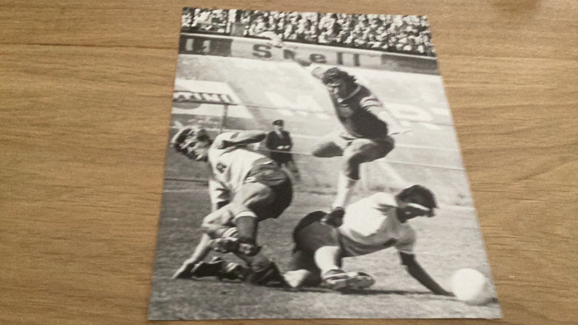 Persfoto Fc Amsterdam -Ajax 1-2 1972, Verzamelen, Ophalen of Verzenden, Gebruikt, Ajax, Poster, Plaatje of Sticker