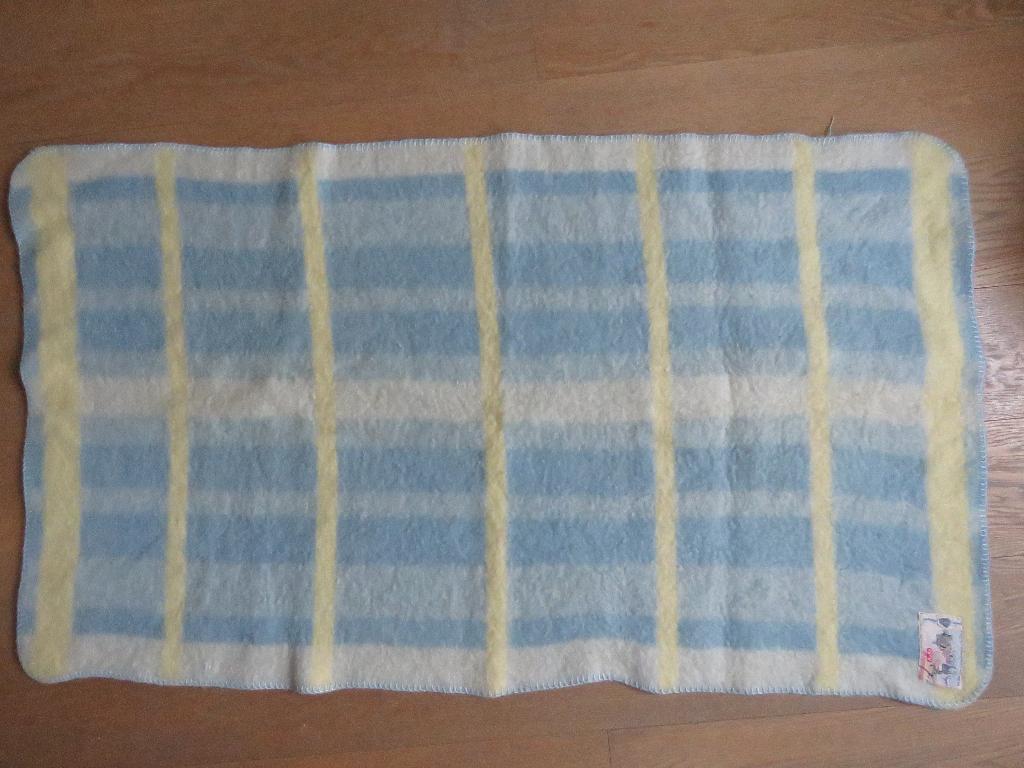Wollen deken AaBe (zuiver scheerwol) kind/baby, Ophalen of Verzenden, Gebruikt, 100 cm of meer, Deken