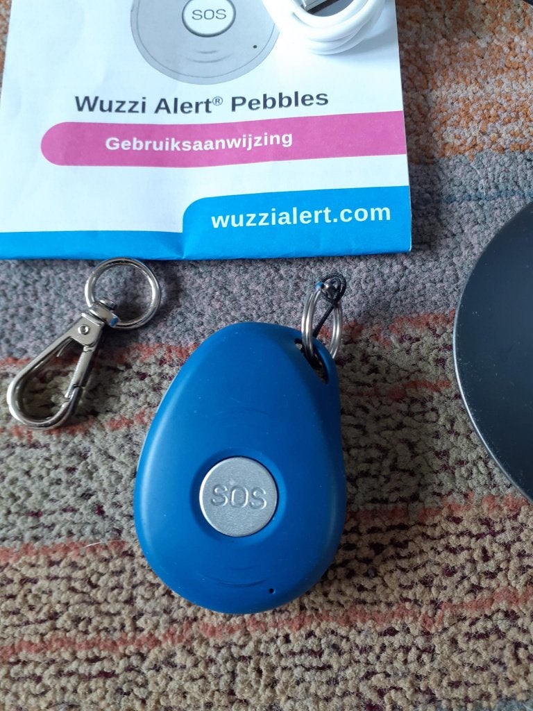 Persoonsalarm wuzzi Pebbles, Diversen, Verpleegmiddelen, Ophalen of Verzenden, Gebruikt
