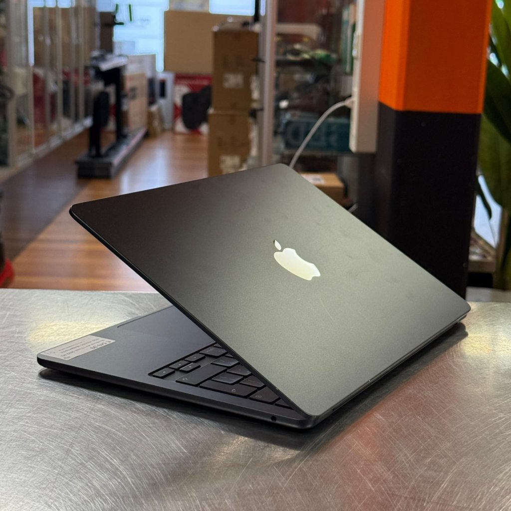 MacBook Air 13 Inch 2022 M2 8GB 256SSD Middernacht, Apple, Gebruikt, Support@apple.com, One Apple Park Way
Cupertino, CA 95014
United States