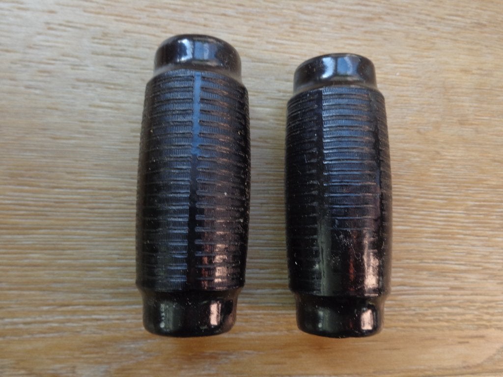 2 oude handvaten (NOS), Fietsen en Brommers, Overige materialen, Stuur, Nieuw, Ophalen of Verzenden