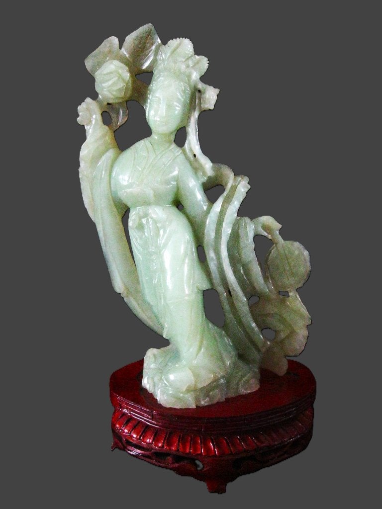 jade beeld Chinese geisha met lange sluier, Antiek en Kunst, Japan, Ophalen, Beeld, Overige materialen