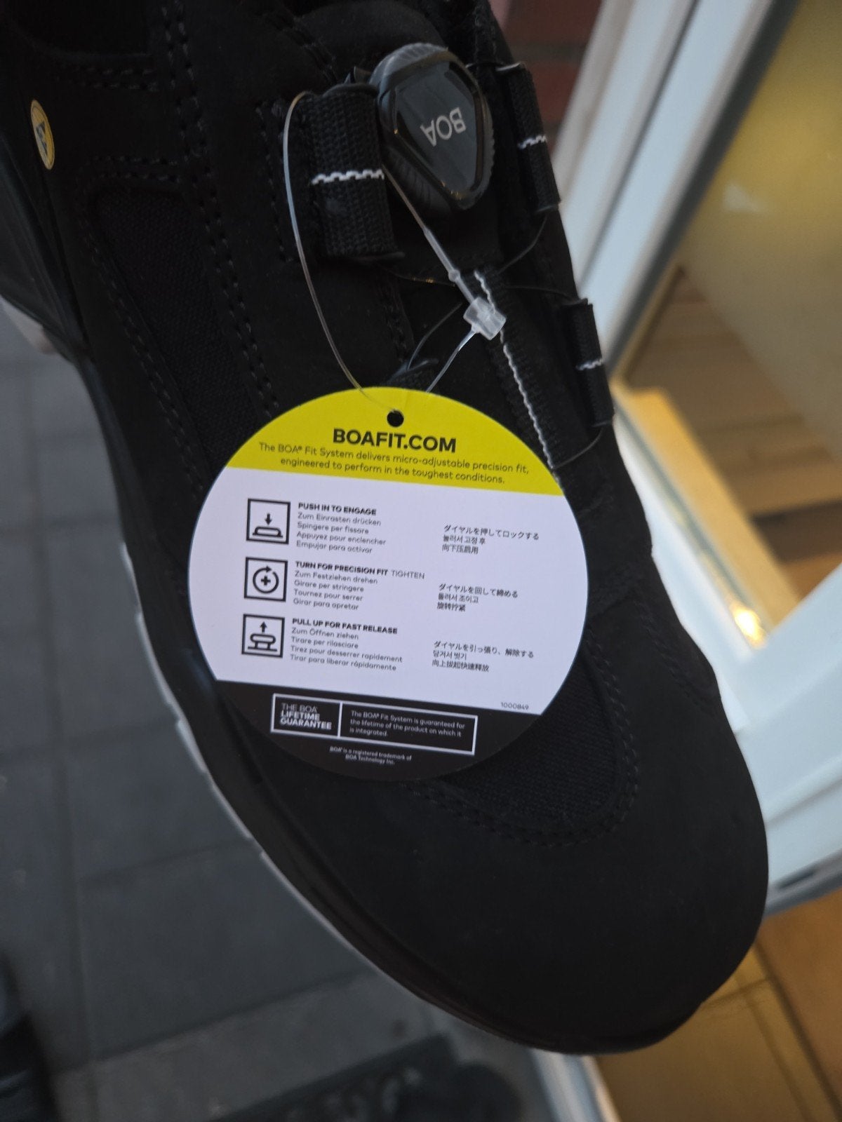 Nieuwe zwarte schoenen met BOA Fit System, Kleding | Dames, Zwart, Overige typen, Nieuw, Ophalen of Verzenden