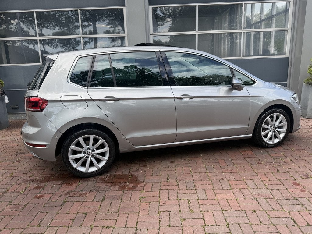 Volkswagen Golf Sportsvan 1.5 TSI ACT Highline Bj 2018 Km 15, Auto's, 4 cilinders, 150 pk, Golf Sportsvan, Bedrijf