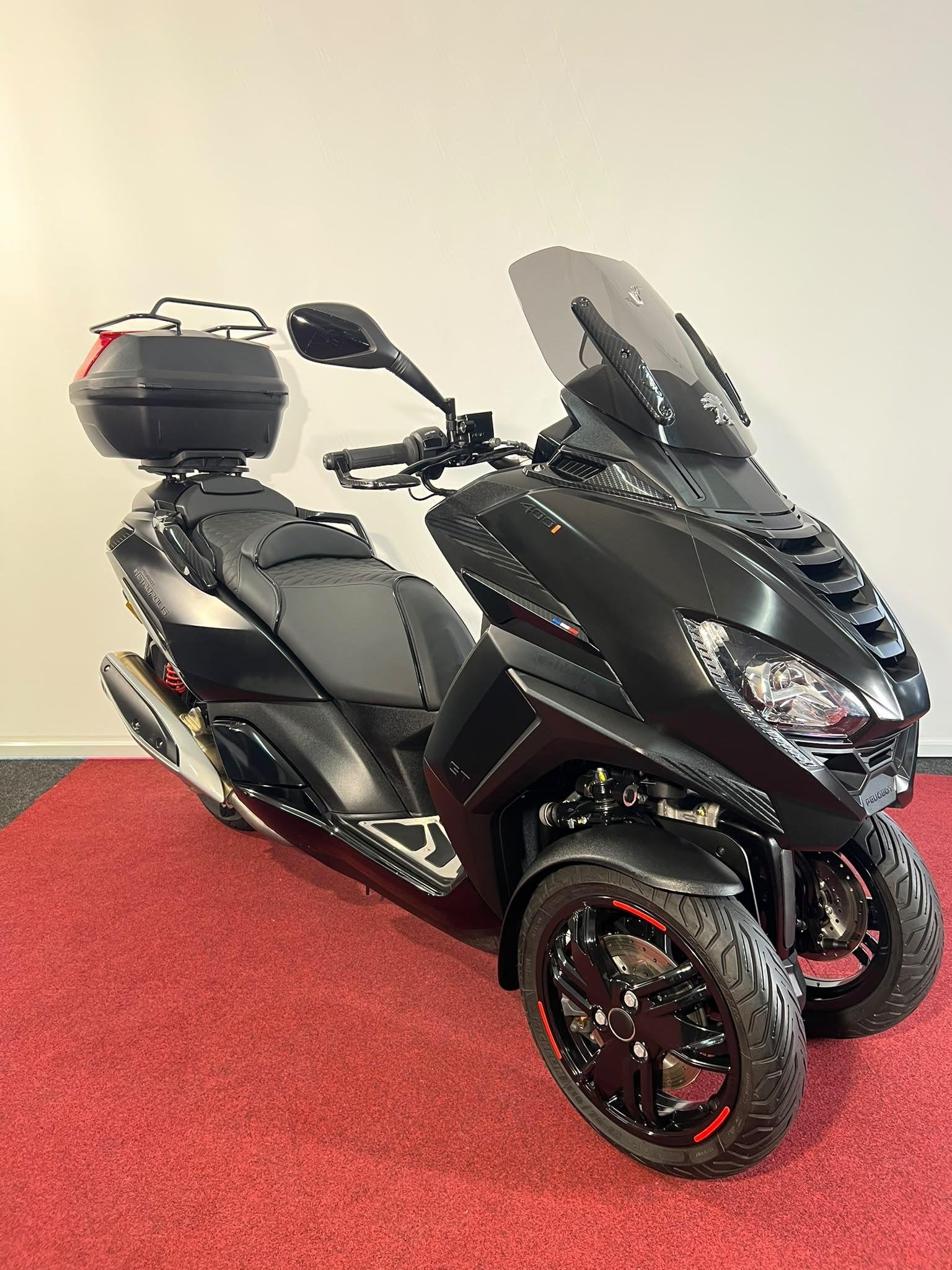 Peugeot Metropolis GT GT CARBON Peugeot Metropolis GT CARBON, Motoren, Scooter, Automaat, 12 t/m 35 kW, Gebruikt