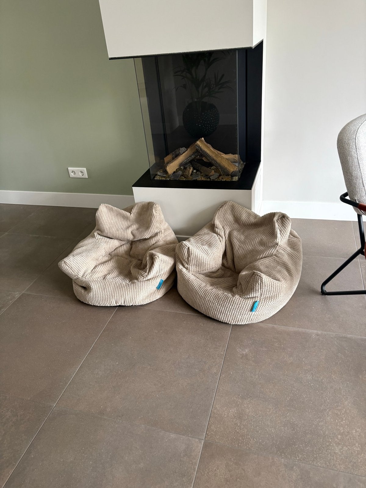 Lounge Pug Kids Zitzak brandschoon!! Per stuk, Ophalen of Verzenden, Zo goed als nieuw, Beige, Zitzak