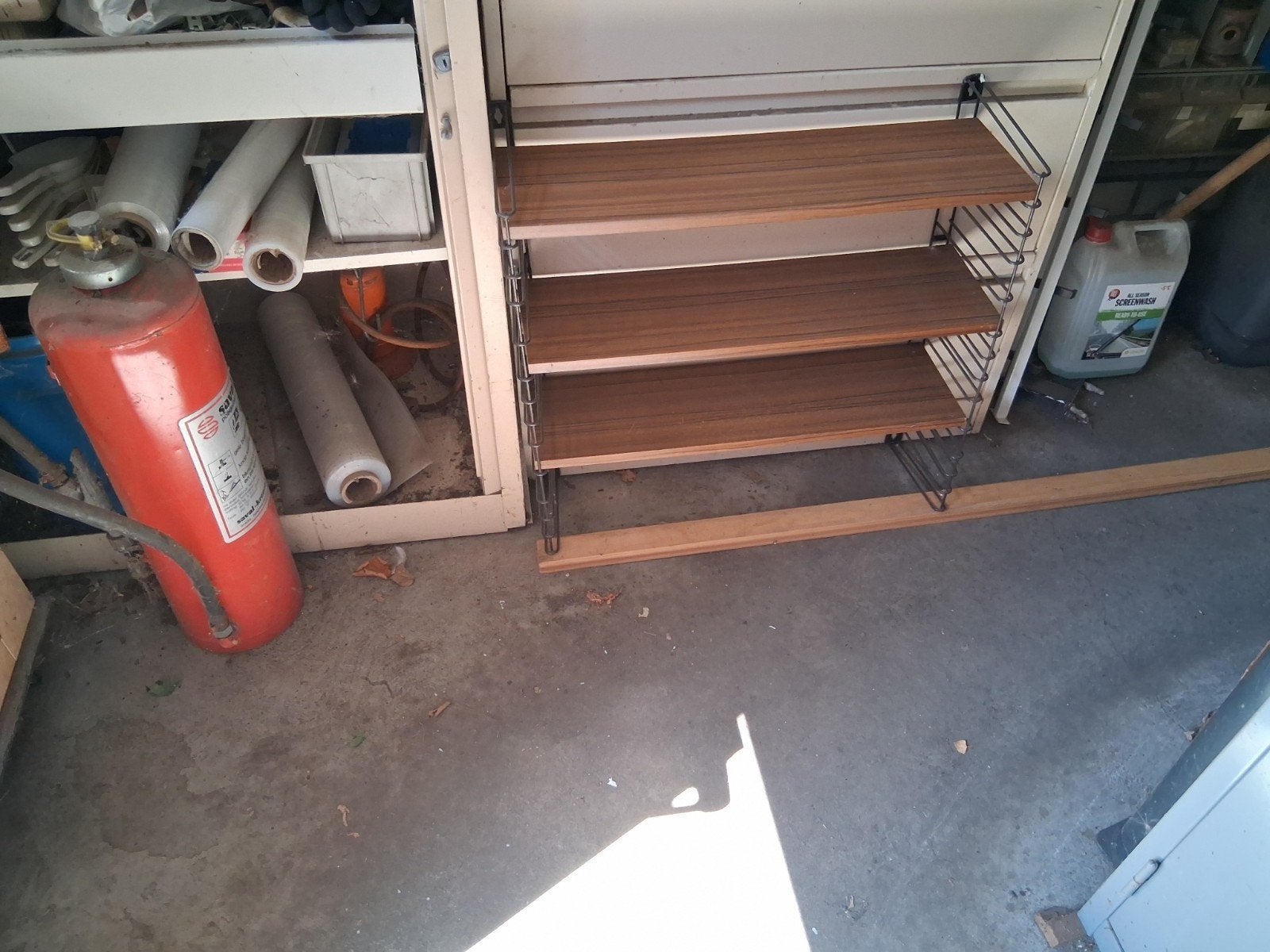 Wandrekje uit de oude tijd met drie plankjes, Doe-het-zelf en Verbouw, Steigers, Ophalen, Overige typen, Minder dan 2 meter