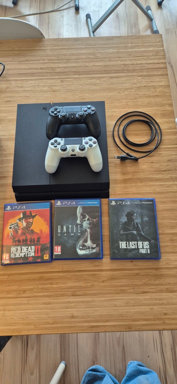 PlayStation 4 met 2 controllers en 3 games, Spelcomputers en Games, Ophalen, Met 2 controllers, Original, 500 GB