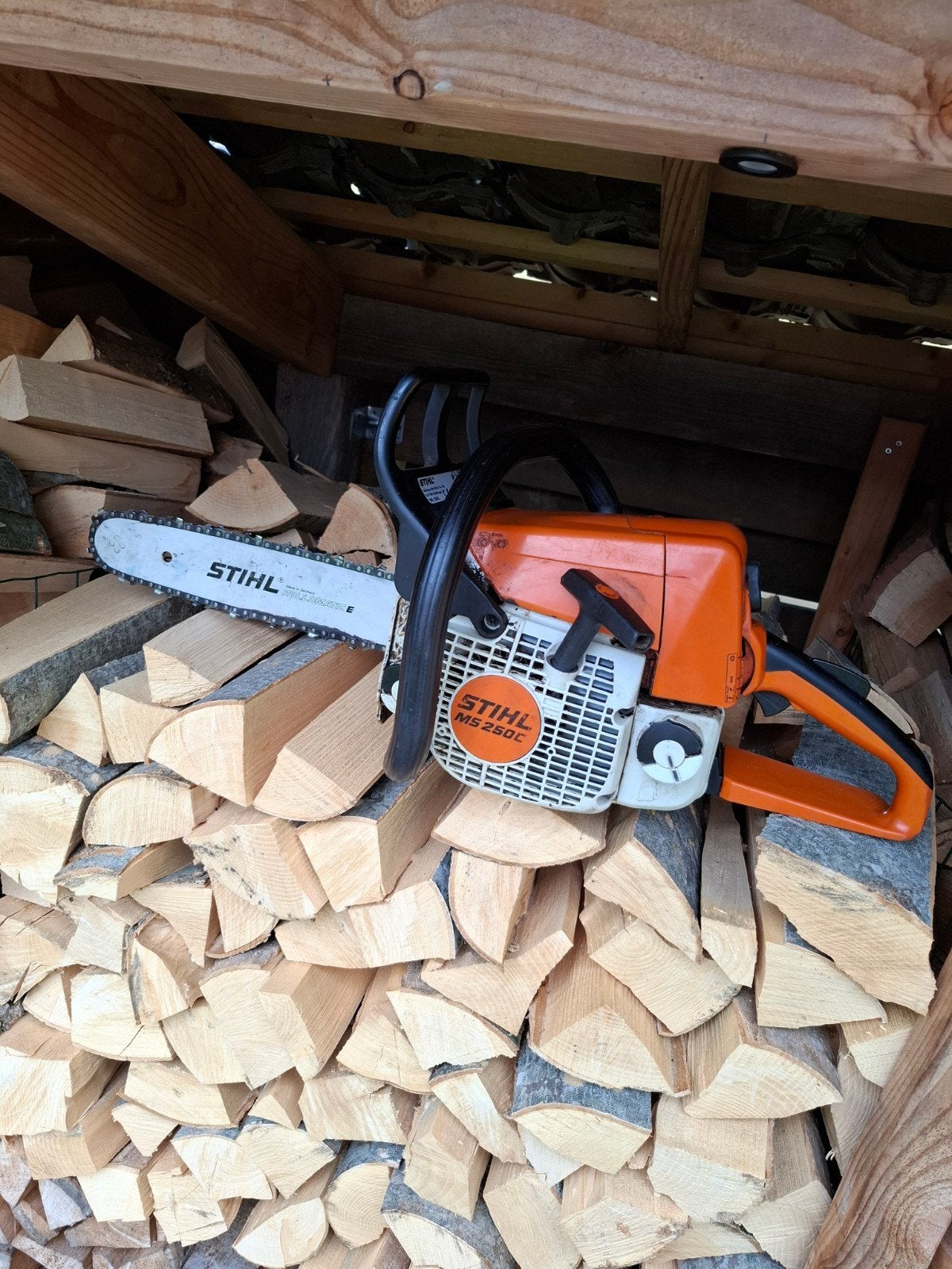 Stihl 250C kettingzaag uit 2004 te koop, loopt goed!, Ophalen of Verzenden, Gebruikt