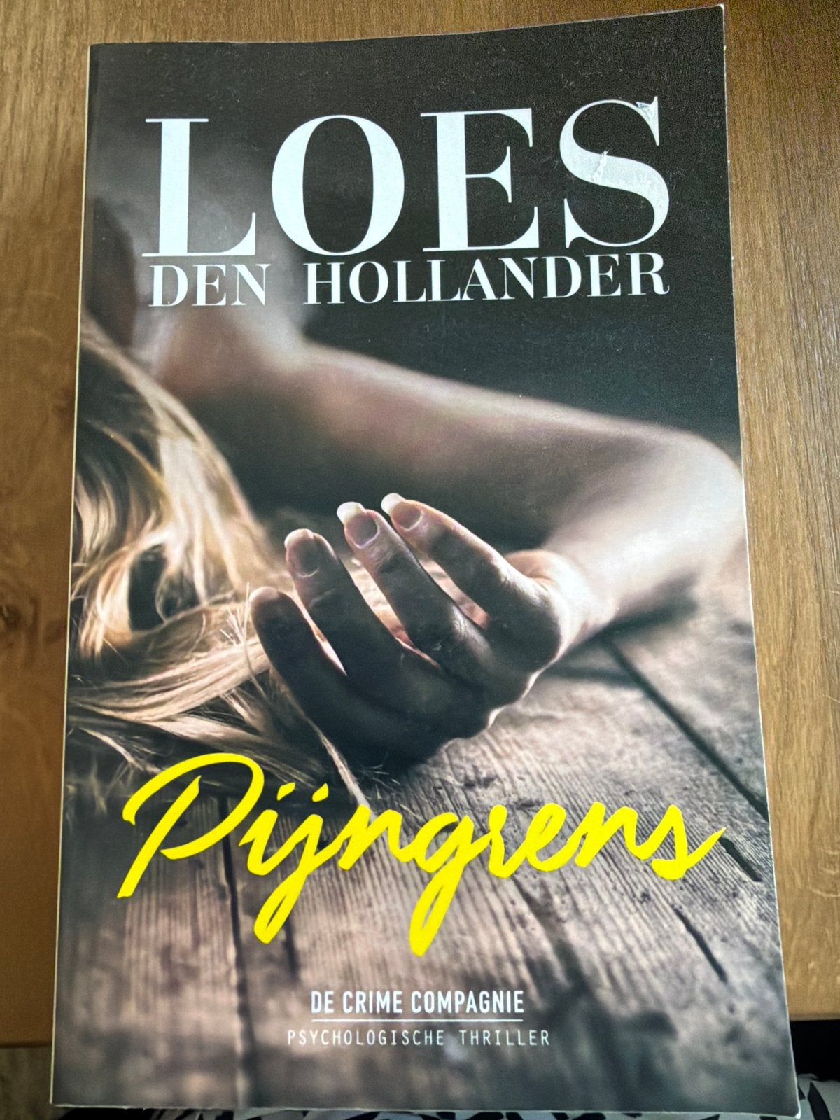 WKR.  Loes den Hollander Pijngrens (Psychologische Thriller), Ophalen of Verzenden, Gelezen