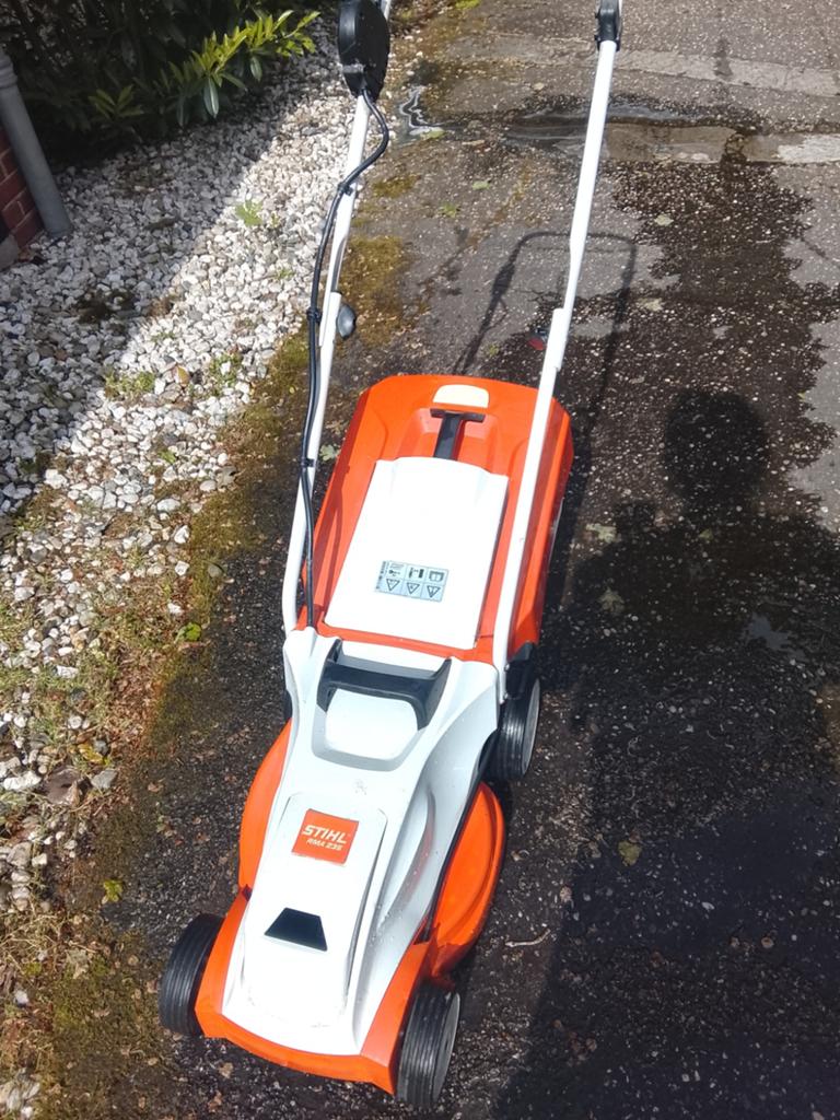 Stihl RMA 235 Accu Grasmaaier (excl. accu), Ophalen of Verzenden, Gebruikt, Accu-grasmaaier, Stihl