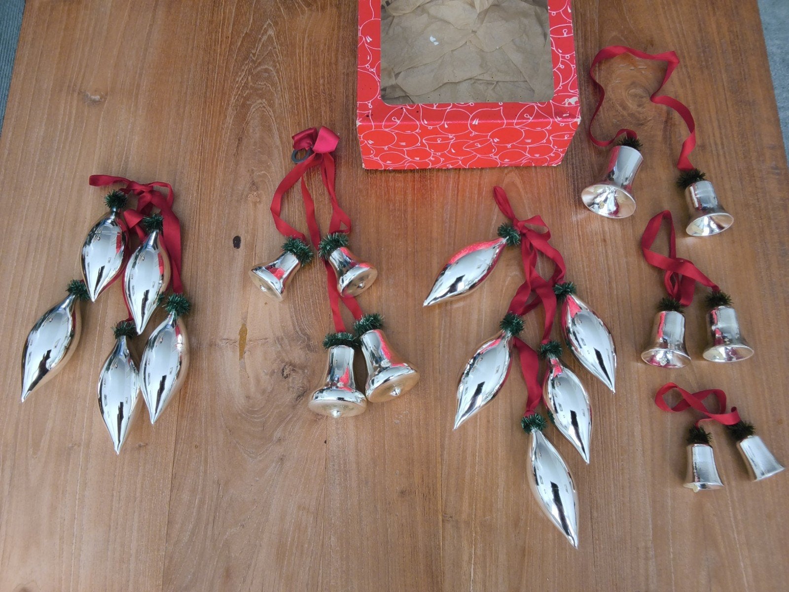 hele oude kerst klokjes en pegels zilver glas, Ophalen