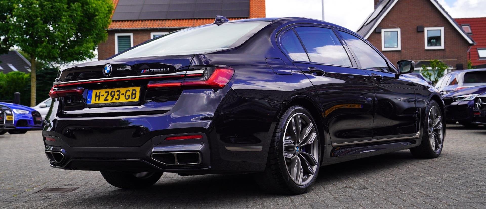 BMW 7-serie M760Li xDrive High Executive | Massage | TV | Ko, Automaat, Gebruikt, 12 cilinders, Zwart