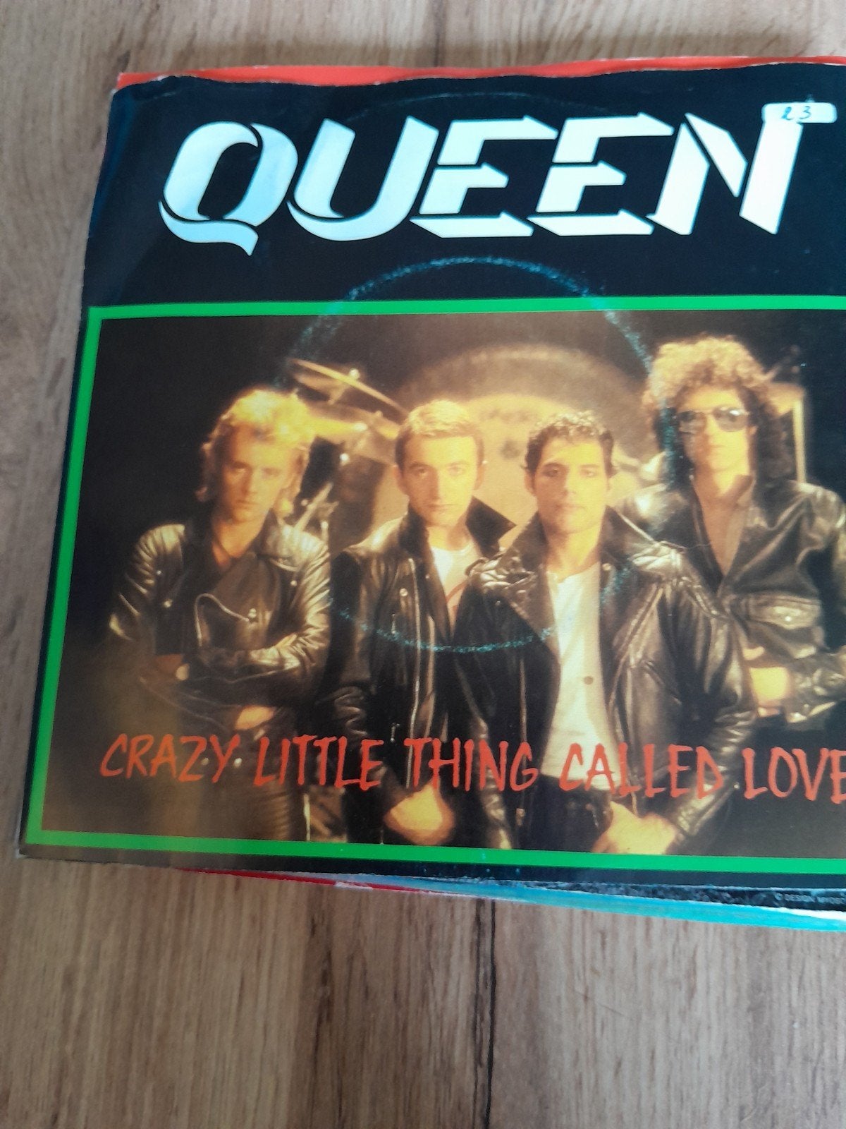Queen 7inch crazy little thing called love, Cd's en Dvd's, Ophalen of Verzenden, Zo goed als nieuw, Pop