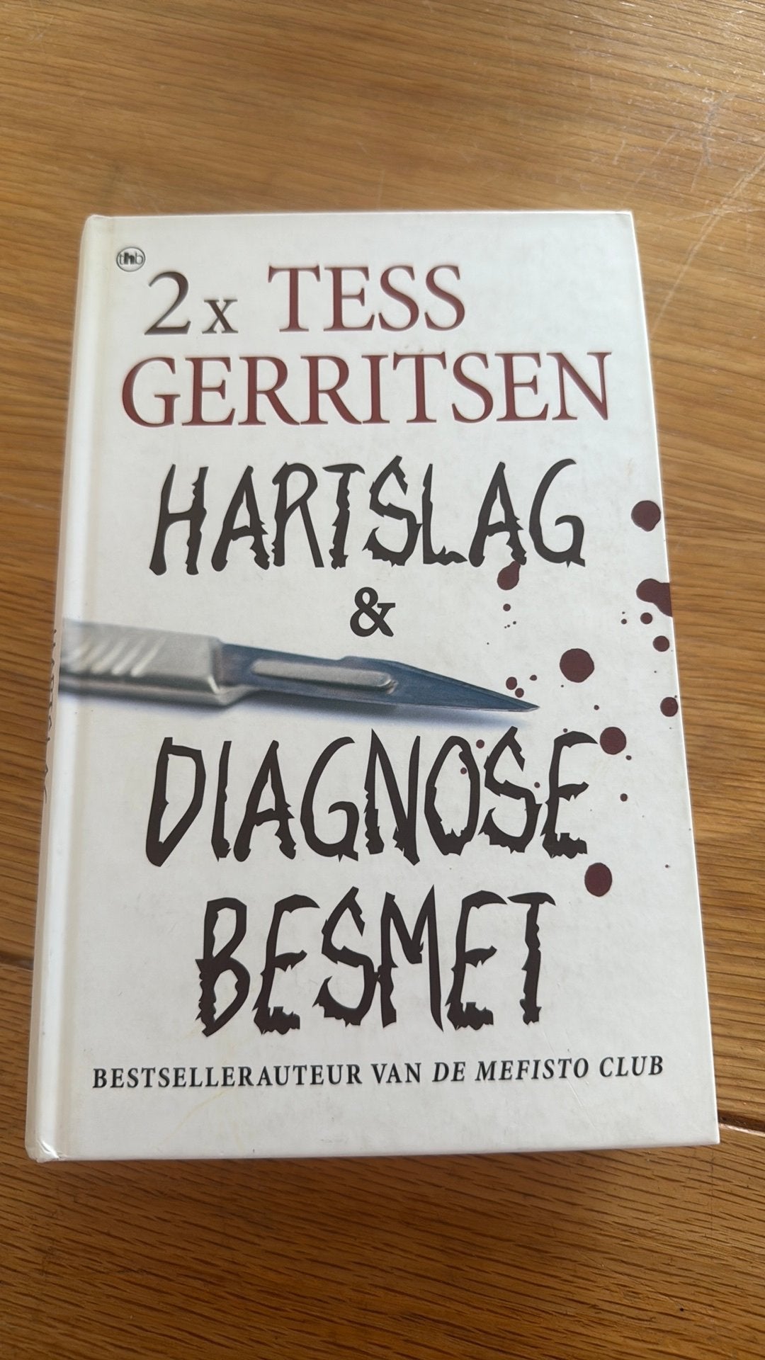Tess Gerritsen - Hartslag & diagnose besmet, Ophalen of Verzenden, Zo goed als nieuw, Tess Gerritsen