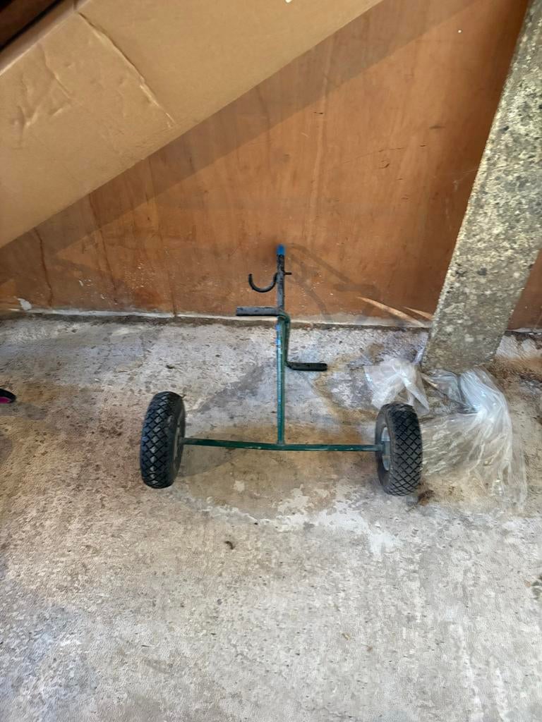 Handige Surfkar voor Surfplank - Makkelijk of de fiets, Ophalen of Verzenden, Gebruikt, Overige typen, Minder dan 5 m²