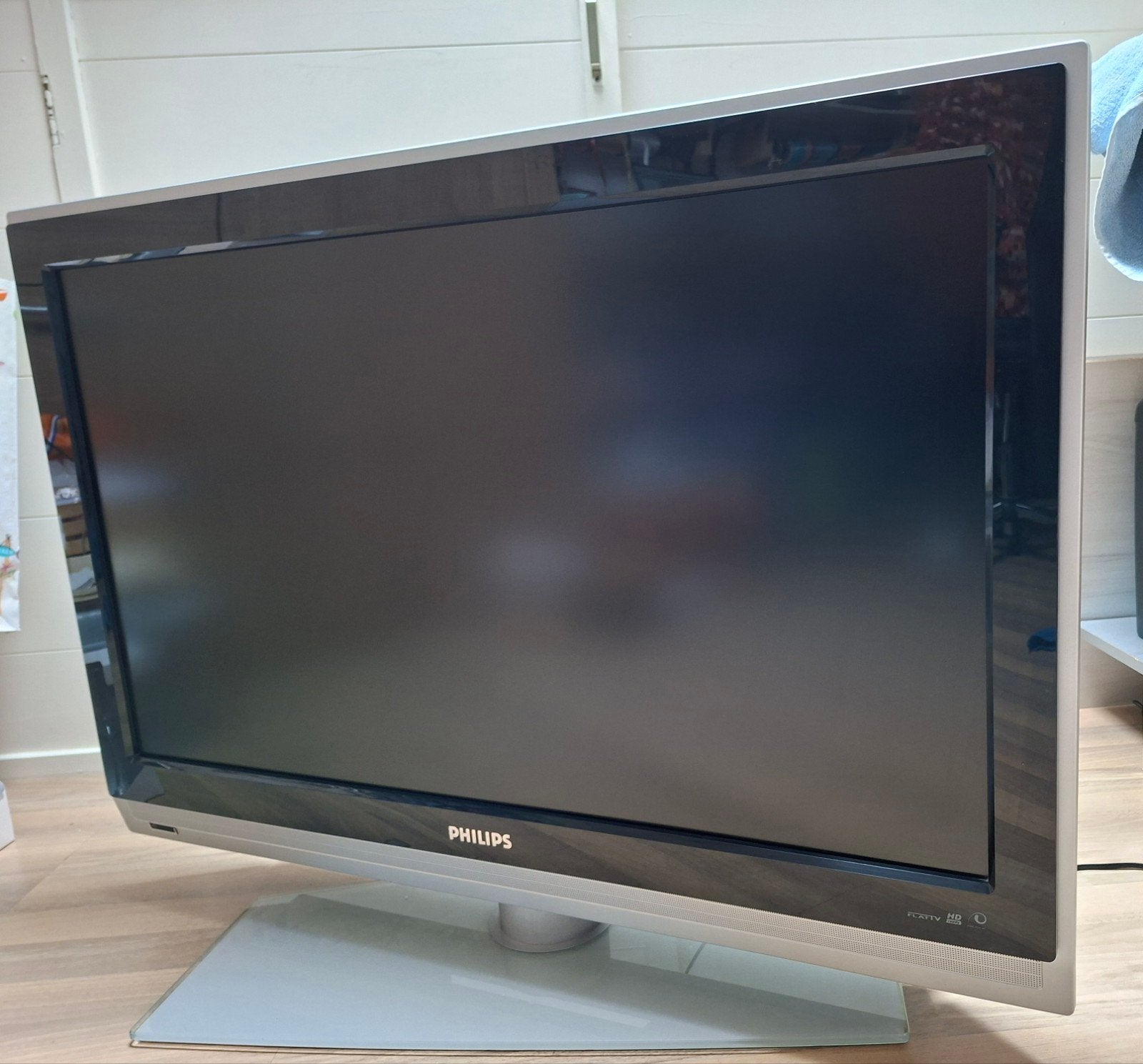 Philips breedbeeld flat TV - Model 37PFL5322, Ophalen, Philips, Gebruikt, 50 Hz